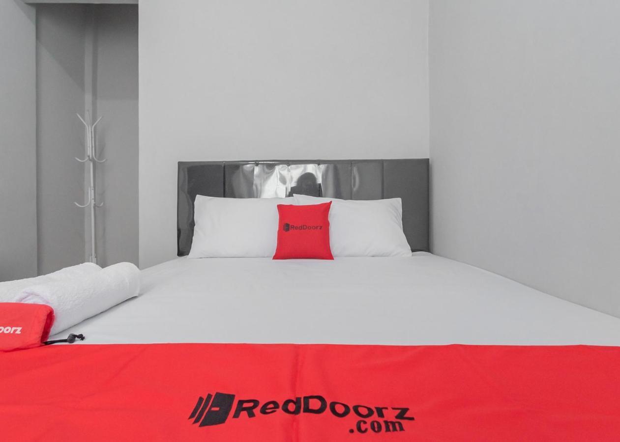 מלון Kadudampit Reddoorz Syariah Near Wisata Situ Gunung Sukabumi מראה חיצוני תמונה